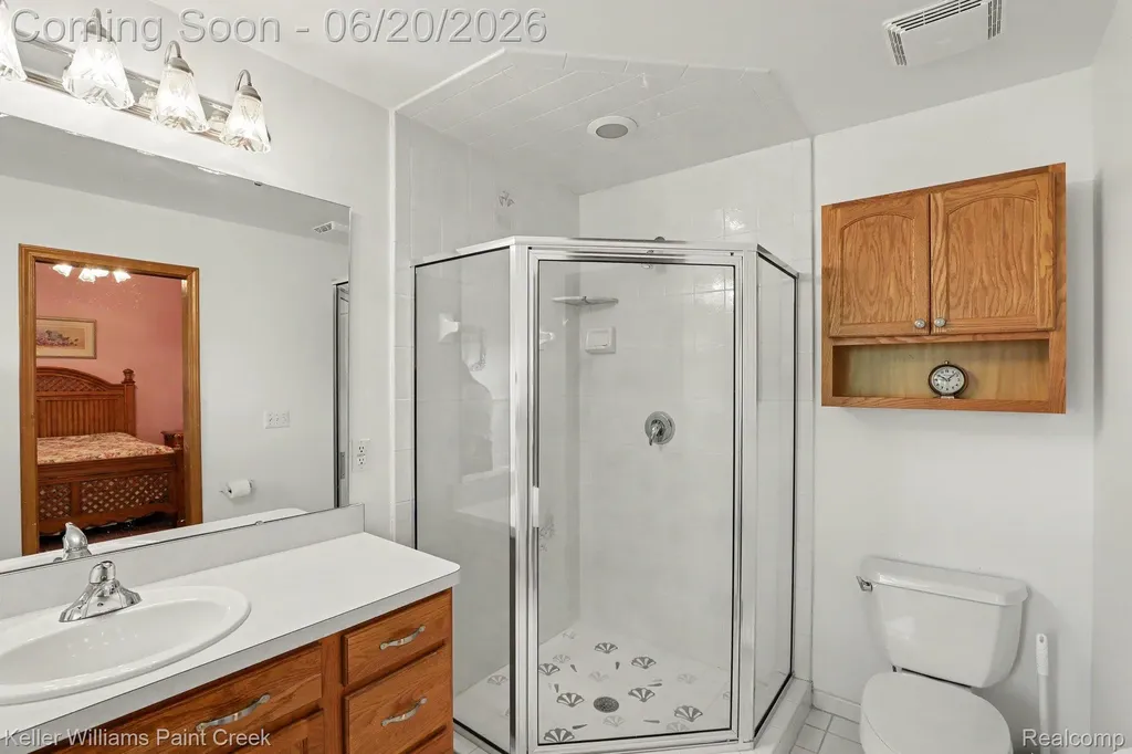 8183 Prestwick Lane Washington Township MI 48095