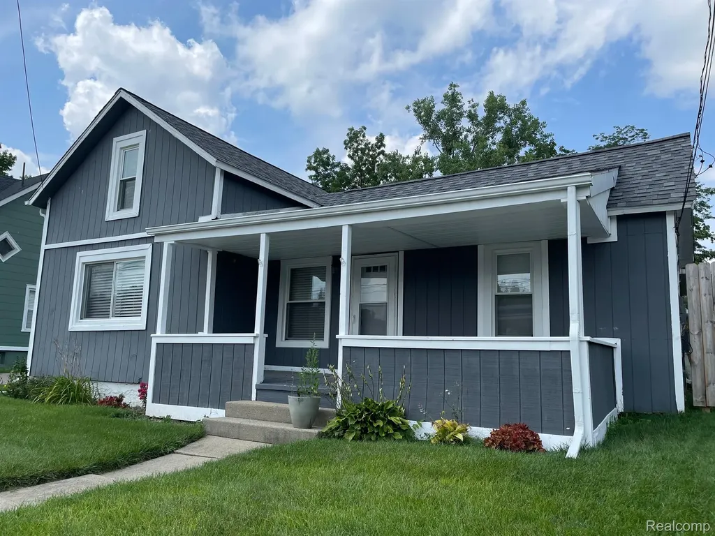 7556 Miller Road Swartz Creek City MI 48473
