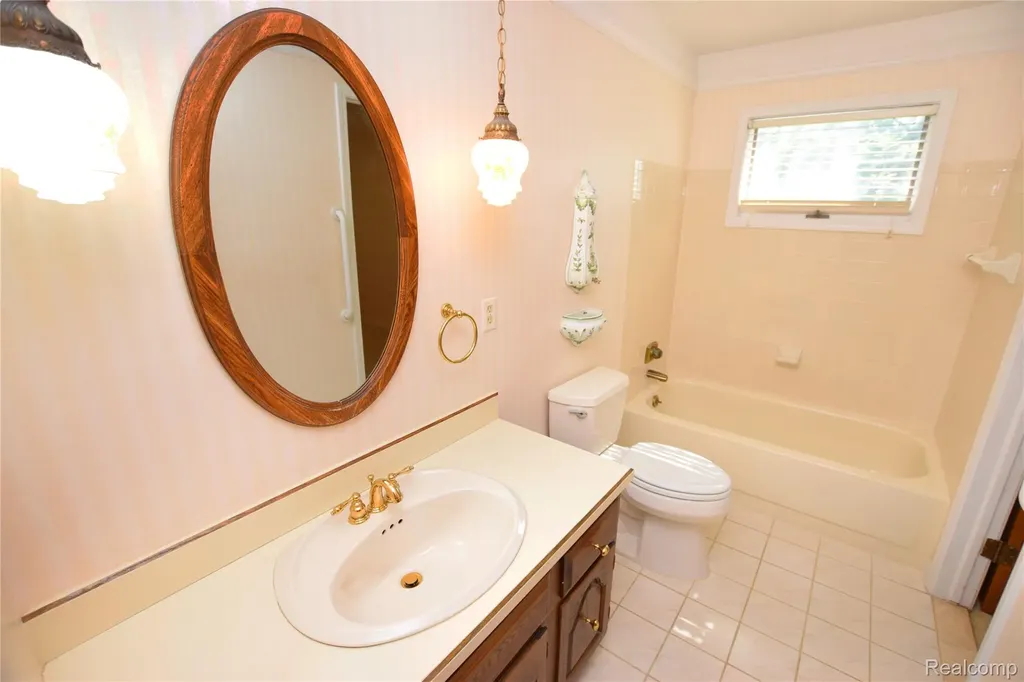 5340 Brobeck Street Flint Charter Township MI 48532