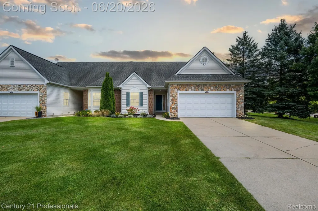 3305 Grove Lane Auburn Hills City MI 48326