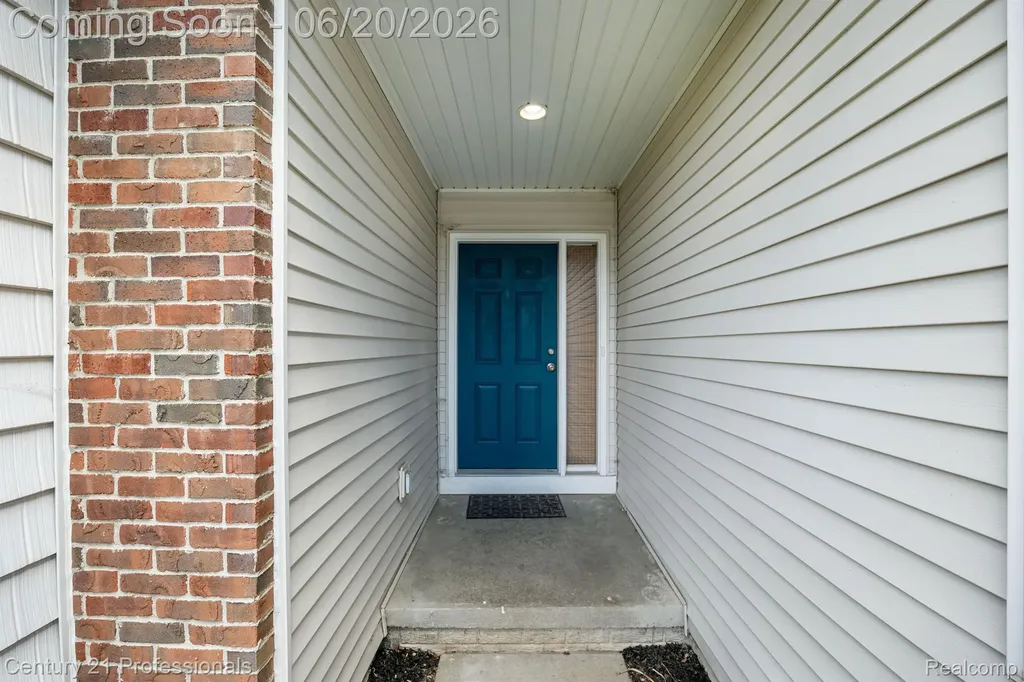 3305 Grove Lane Auburn Hills City MI 48326