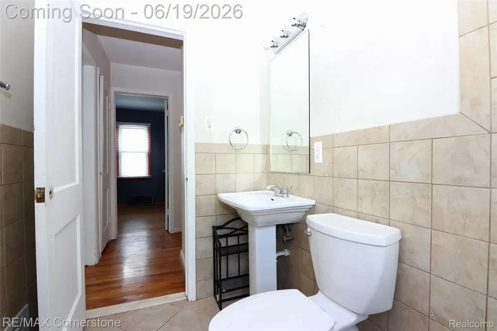 4011 Mildred Street Wayne City MI 48184