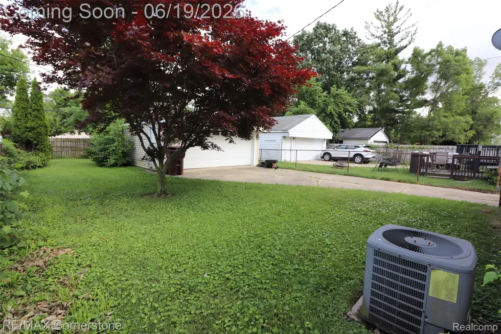 4011 Mildred Street Wayne City MI 48184
