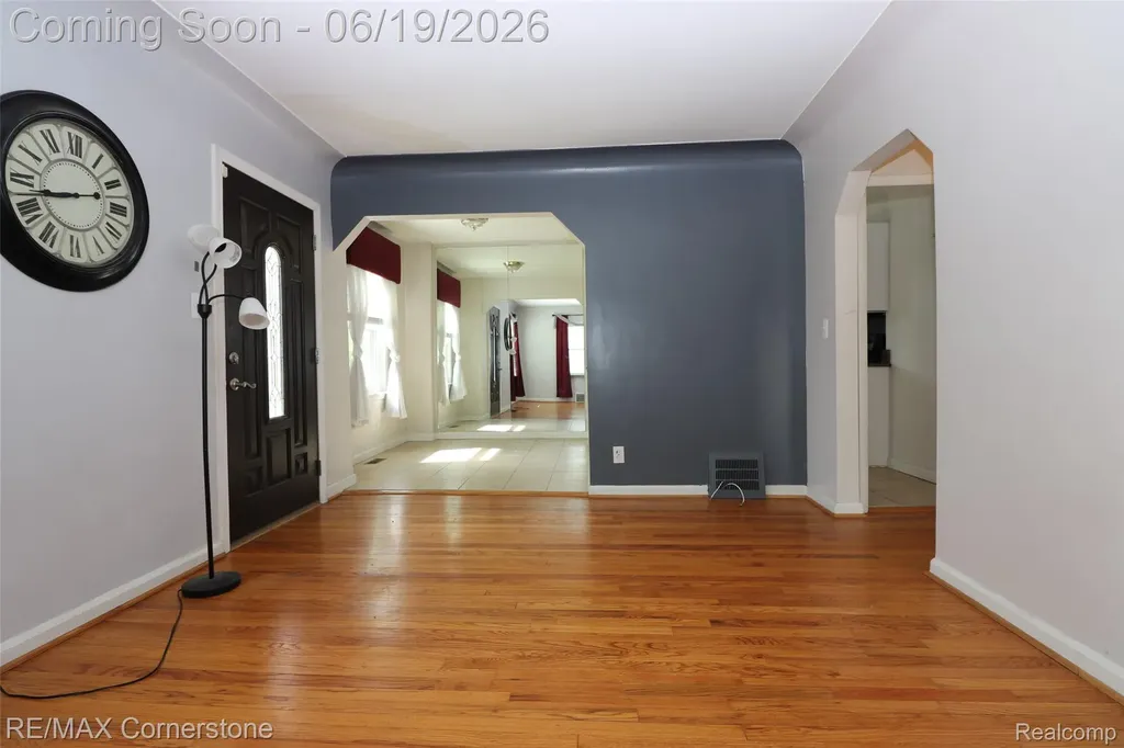 4011 Mildred Street Wayne City MI 48184