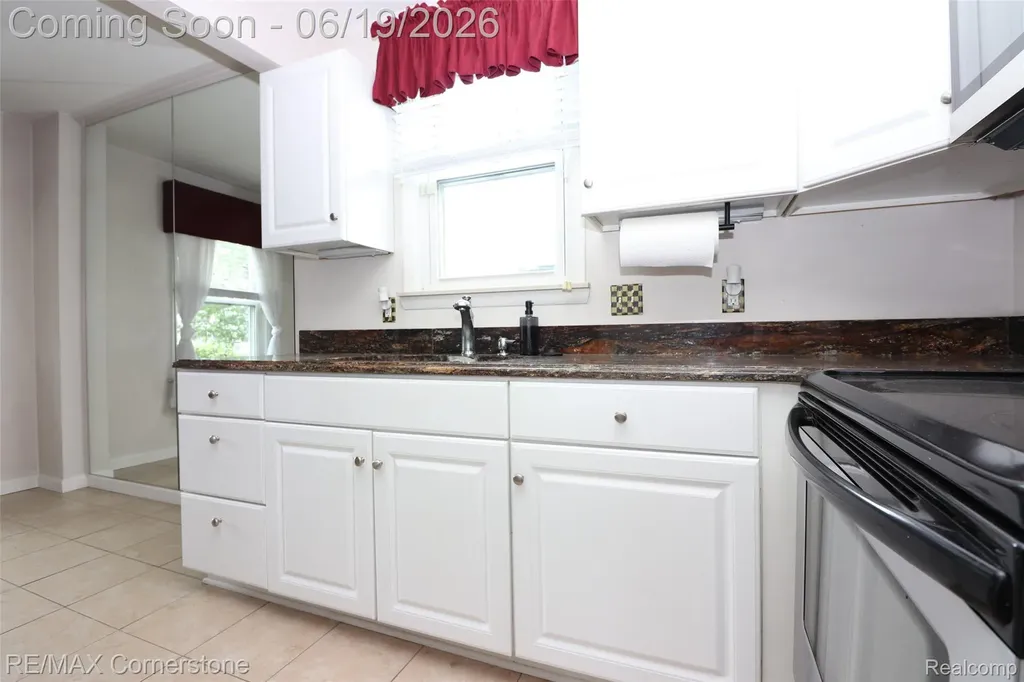 4011 Mildred Street Wayne City MI 48184
