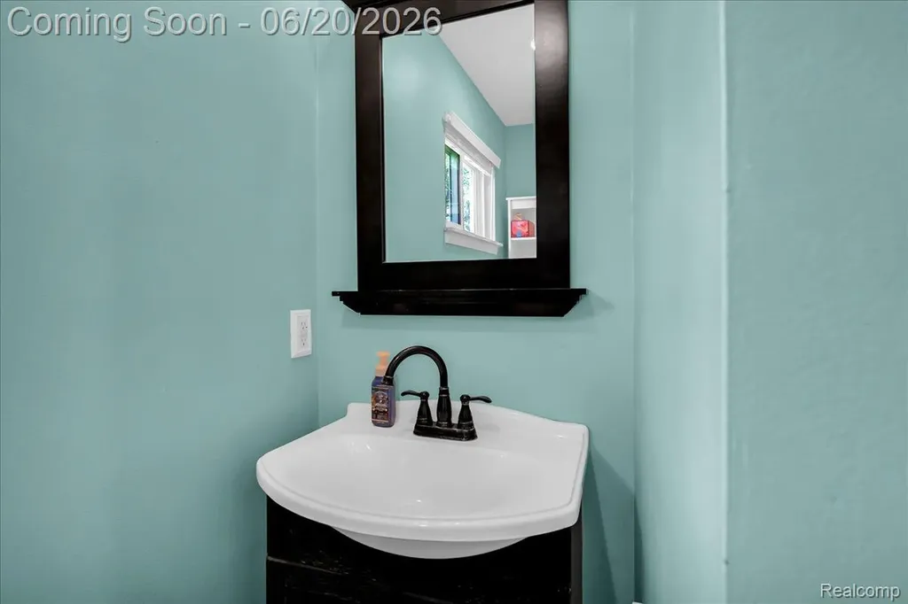 45451 Joseph Street Shelby Charter Township MI 48317