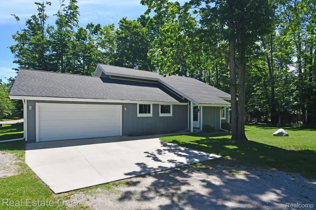 4092 N Pheasant Road Alcona Township MI 48742