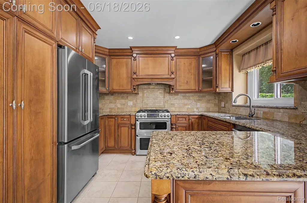24024 Devonshire Drive Novi City MI 48374