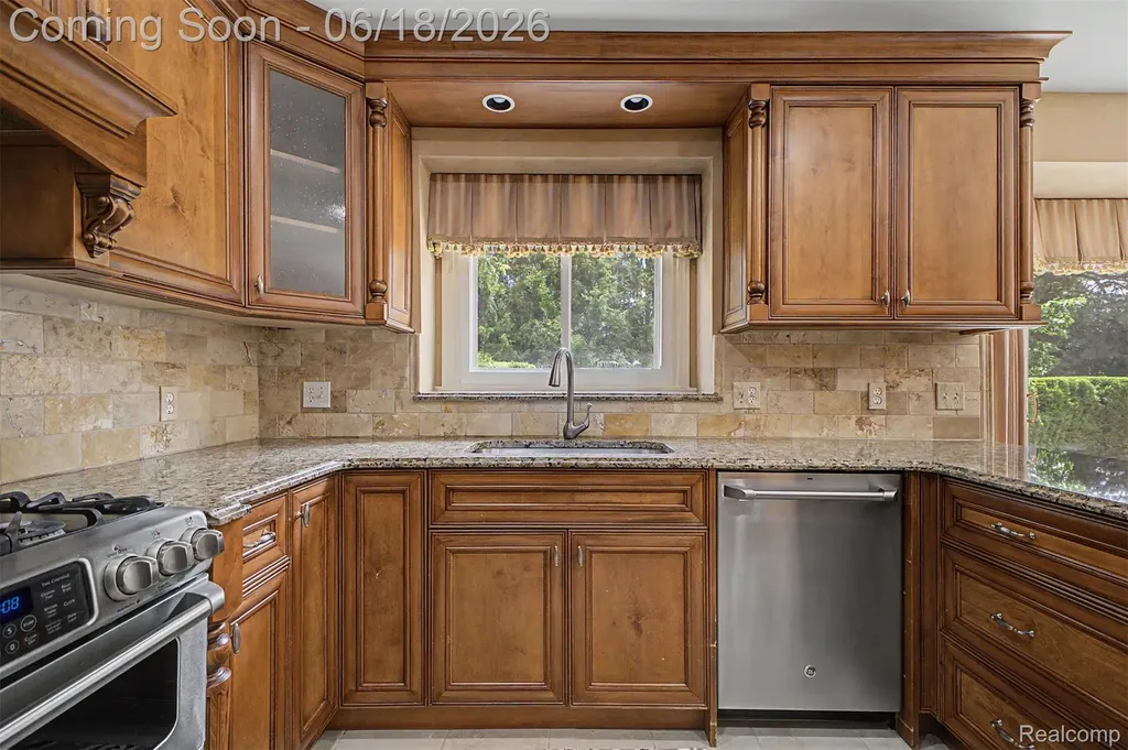 24024 Devonshire Drive Novi City MI 48374