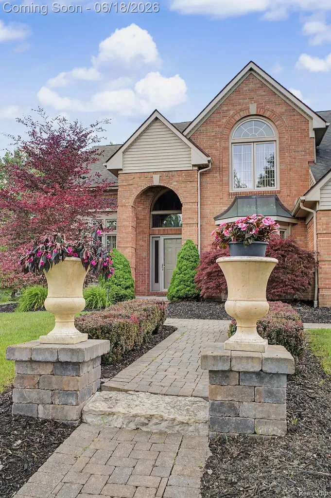 24024 Devonshire Drive Novi City MI 48374