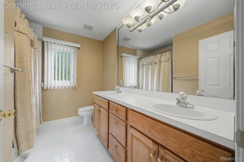 24024 Devonshire Drive Novi City MI 48374
