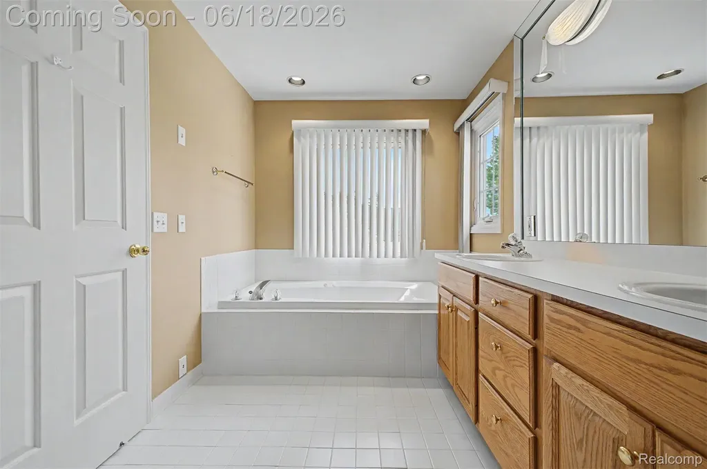 24024 Devonshire Drive Novi City MI 48374