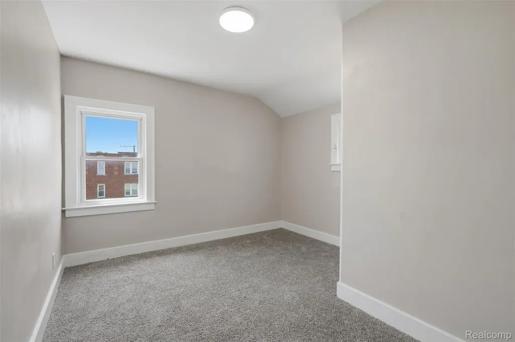14732 Woodmont Avenue Detroit City MI 48227