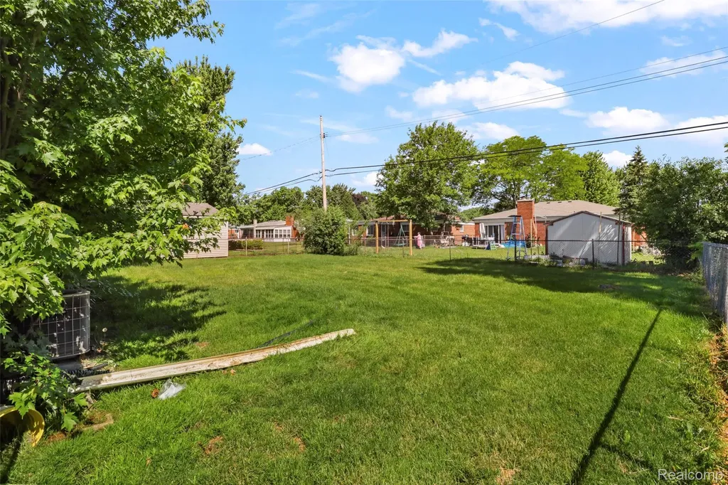 2891 Teasdale Drive Troy City MI 48083