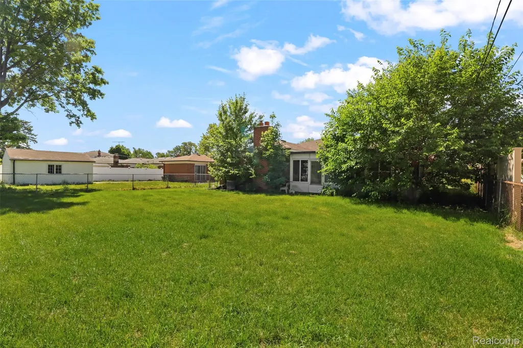 2891 Teasdale Drive Troy City MI 48083
