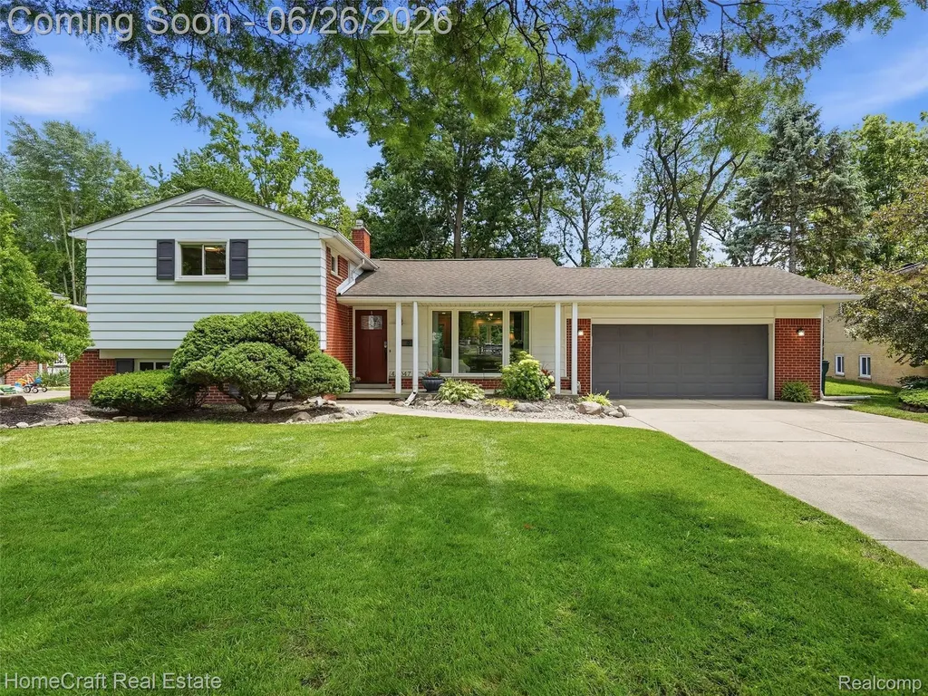 42047 Clemons Drive Plymouth Charter Township MI 48170