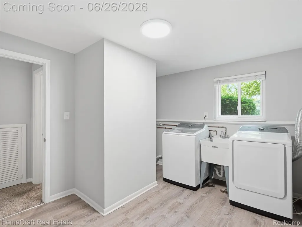 42047 Clemons Drive Plymouth Charter Township MI 48170