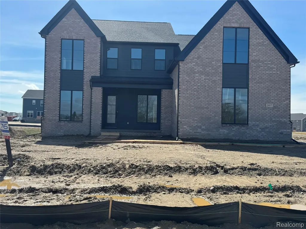2417 Provencal Drive Commerce Charter Township MI 48382