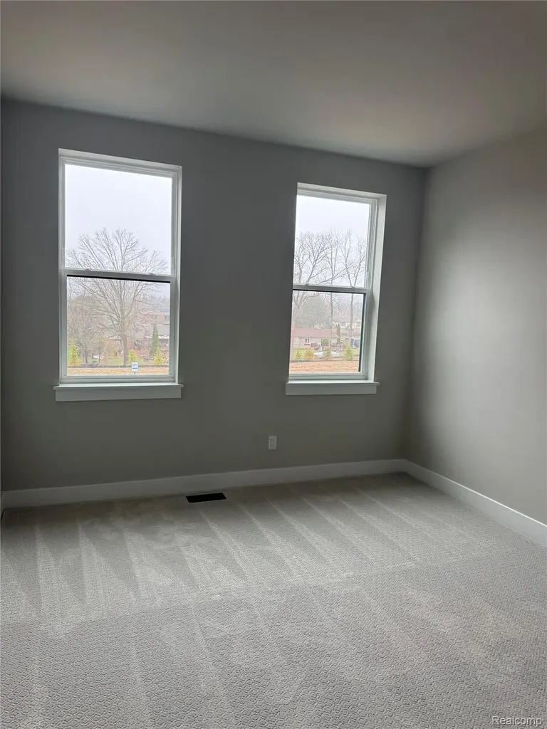 2417 Provencal Drive Commerce Charter Township MI 48382