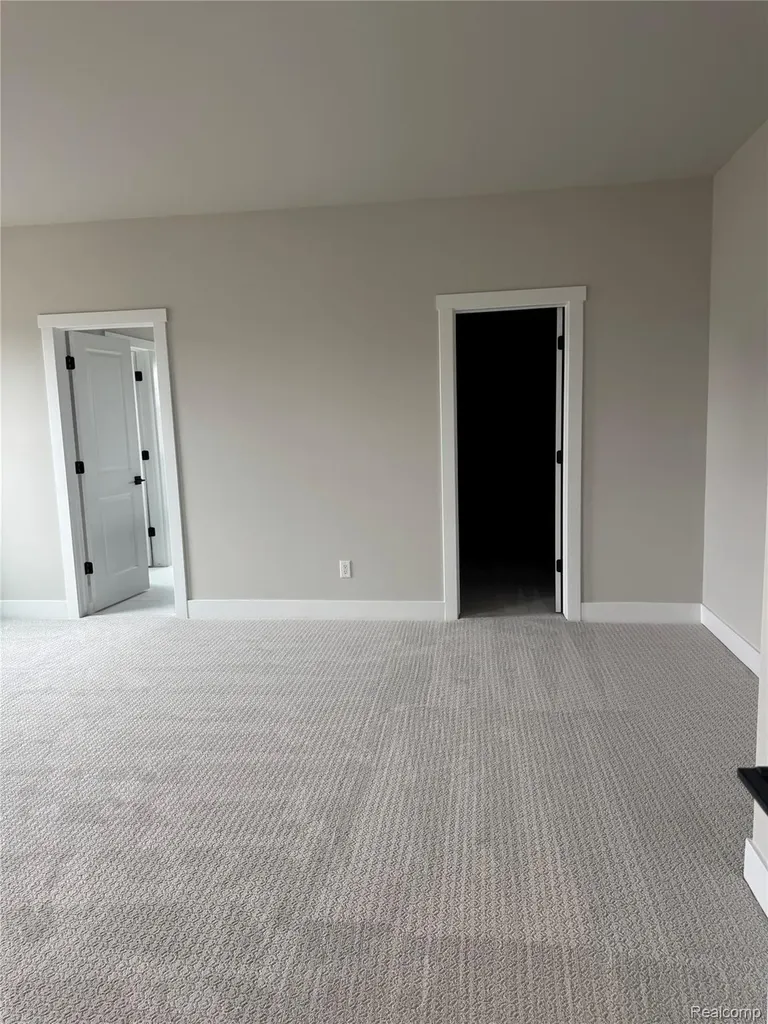 2417 Provencal Drive Commerce Charter Township MI 48382