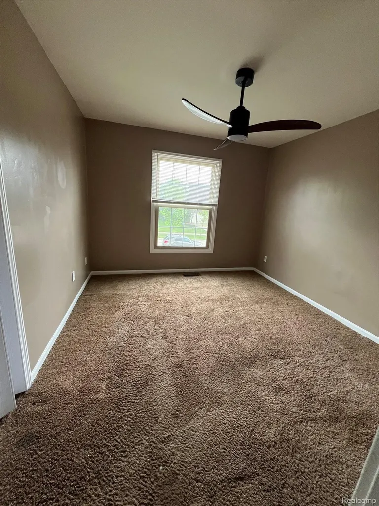 45475 Irvine Drive Novi City MI 48374
