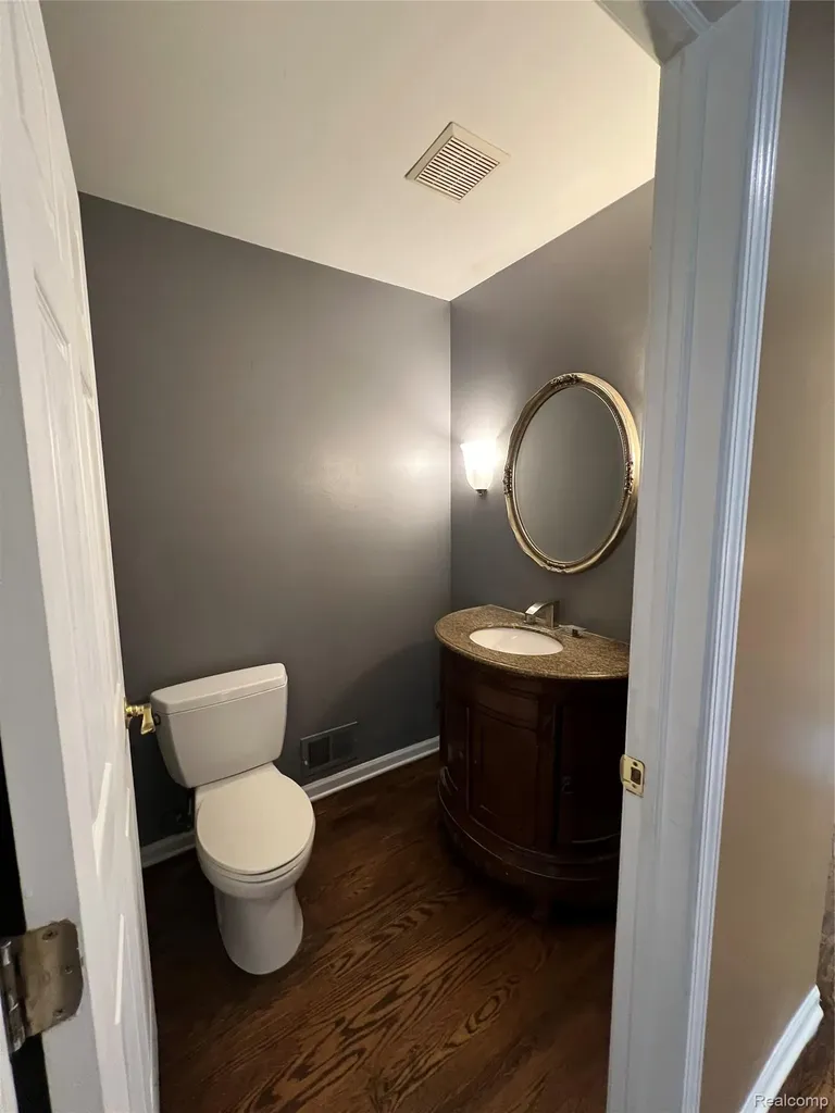 45475 Irvine Drive Novi City MI 48374