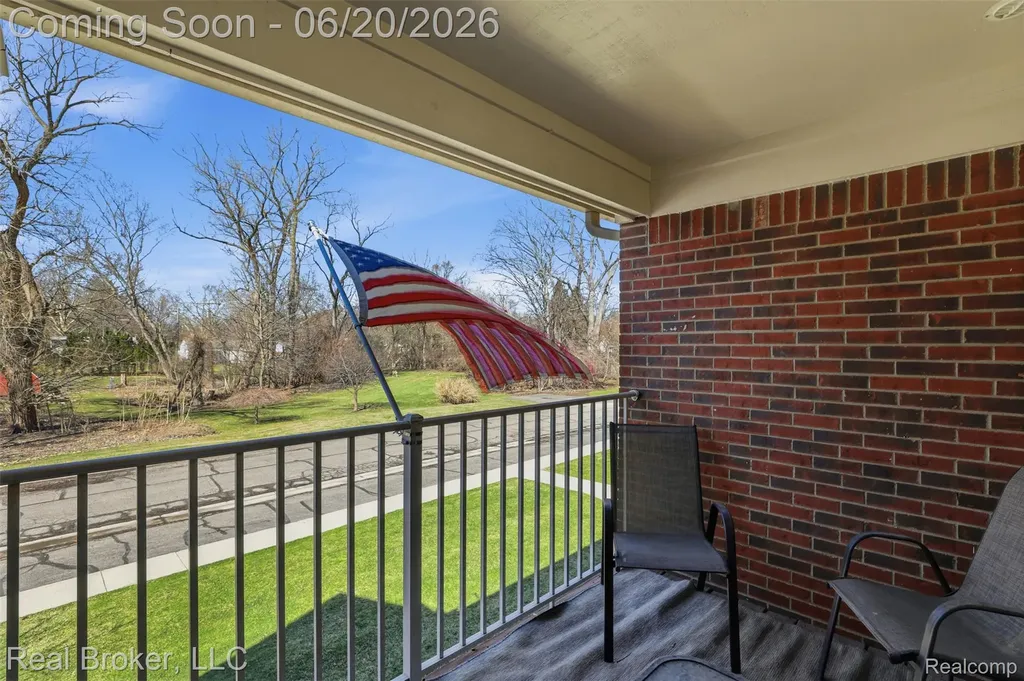 29717 Nottingham Circle Livonia City MI 48152
