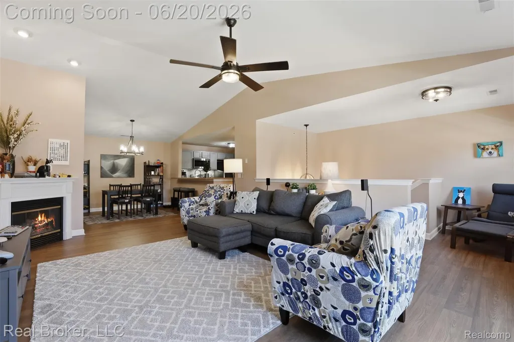 29717 Nottingham Circle Livonia City MI 48152
