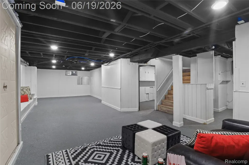 24241 Coolidge Highway Oak Park City MI 48237