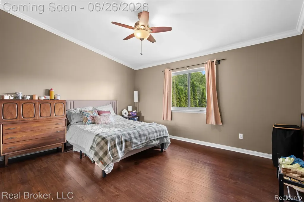 16380 Sudbury Court Macomb Township MI 48044
