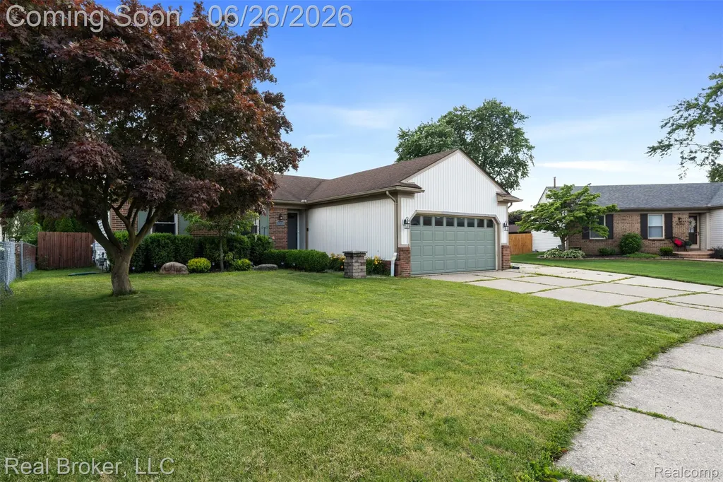 16380 Sudbury Court Macomb Township MI 48044