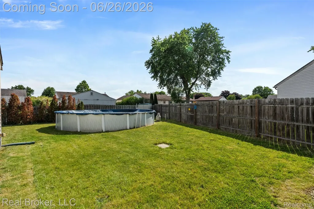 16380 Sudbury Court Macomb Township MI 48044