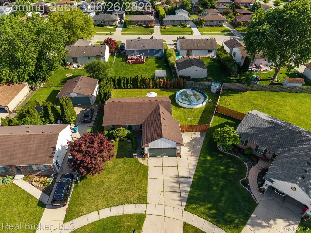 16380 Sudbury Court Macomb Township MI 48044
