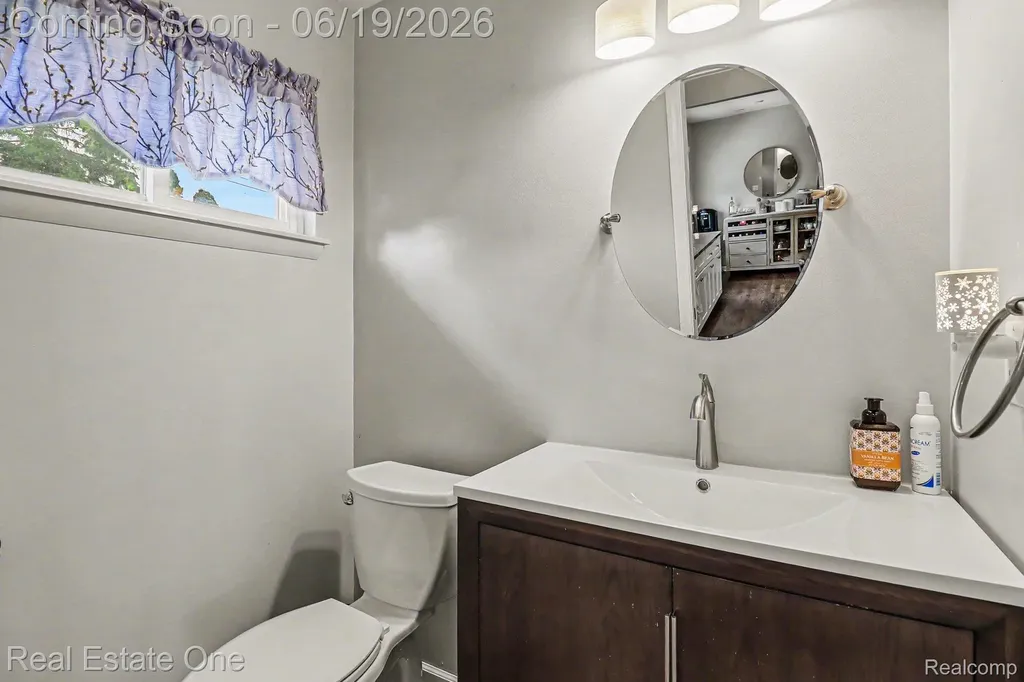 2445 Ethel Drive Wolverine Lake Village MI 48390