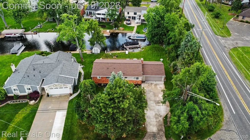 2445 Ethel Drive Wolverine Lake Village MI 48390