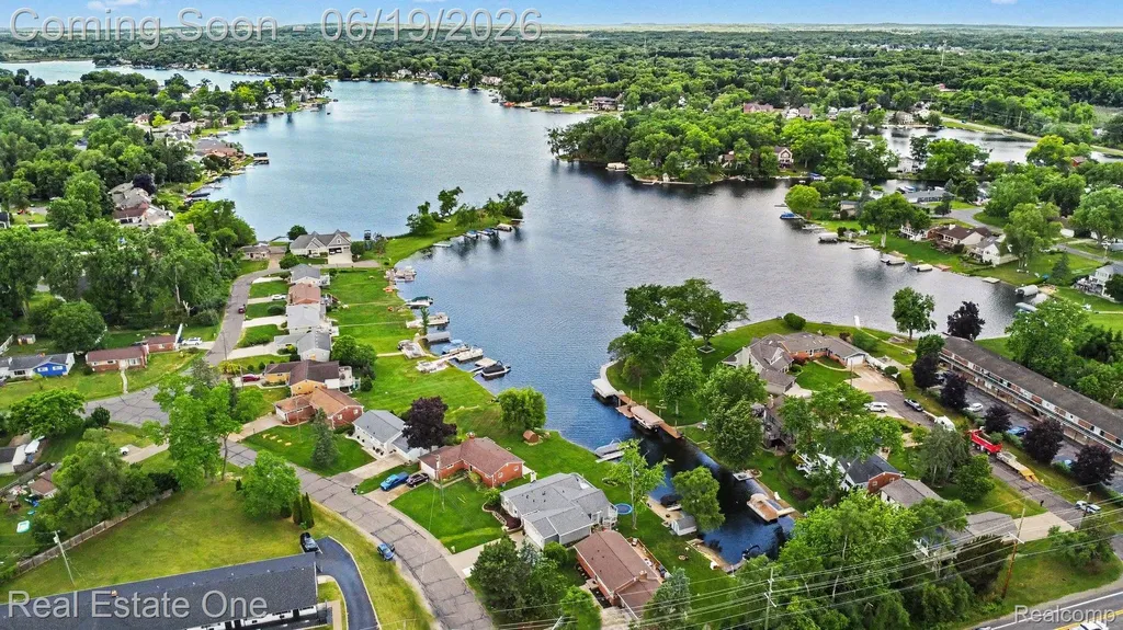 2445 Ethel Drive Wolverine Lake Village MI 48390