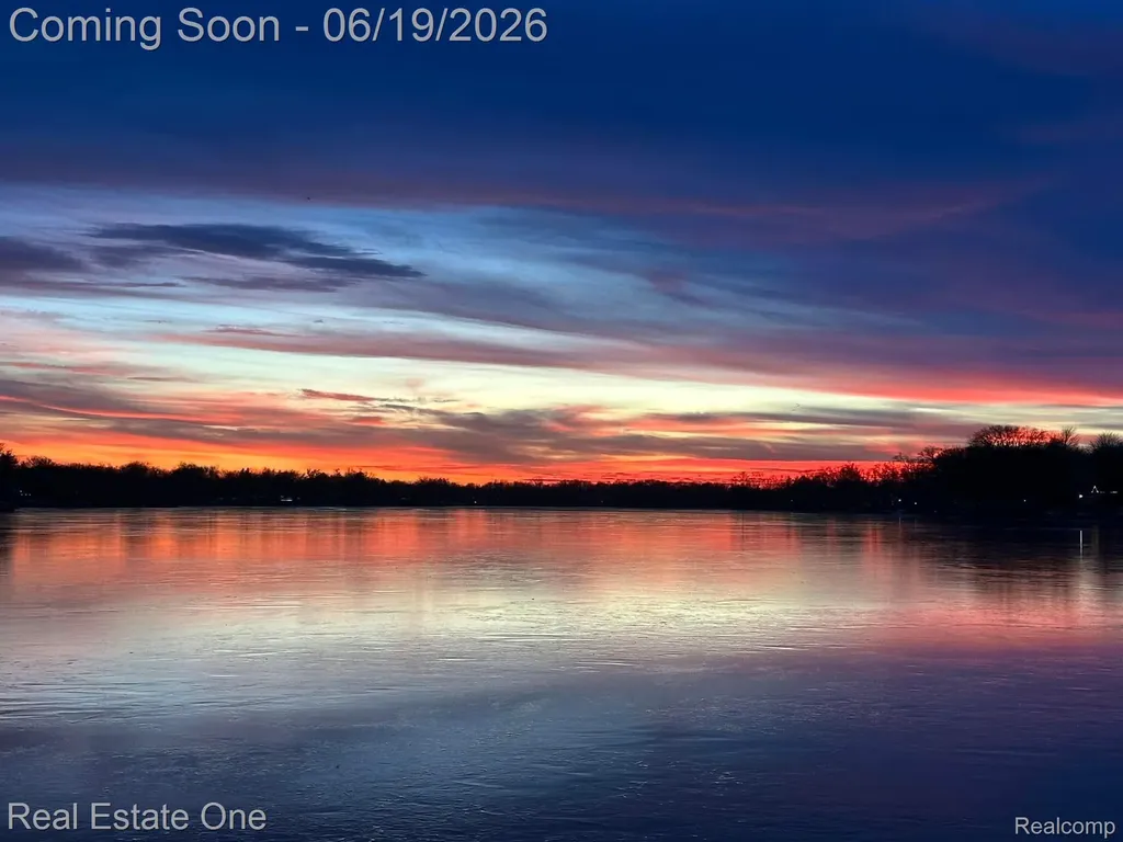 2445 Ethel Drive Wolverine Lake Village MI 48390