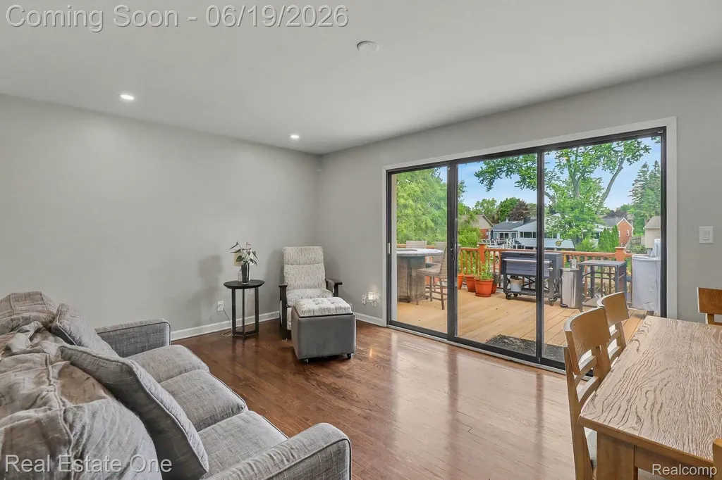 2445 Ethel Drive Wolverine Lake Village MI 48390