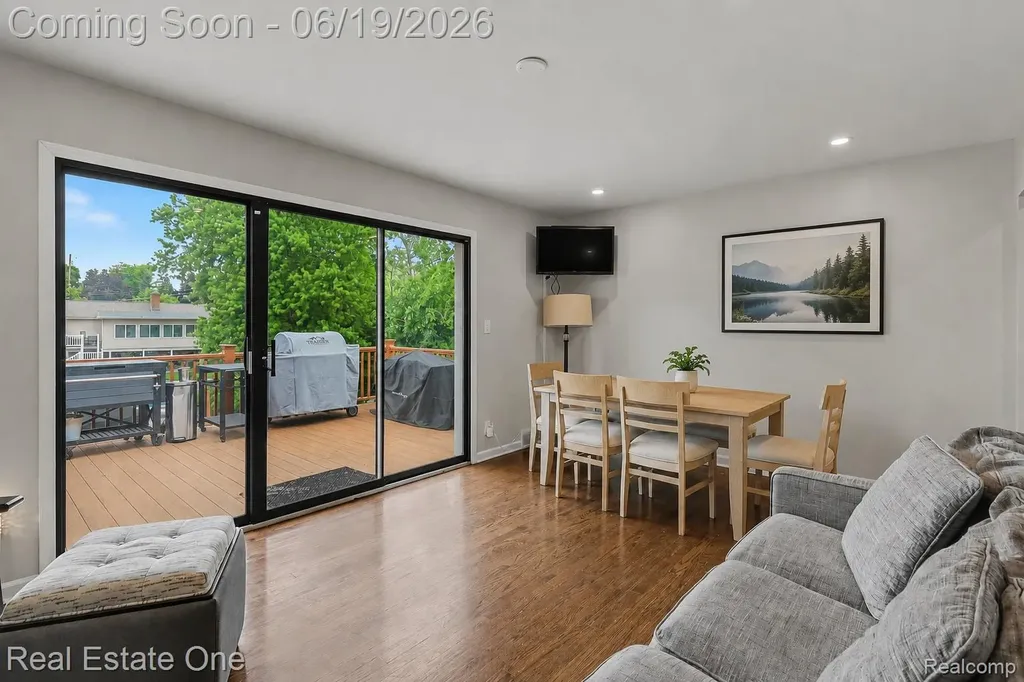 2445 Ethel Drive Wolverine Lake Village MI 48390