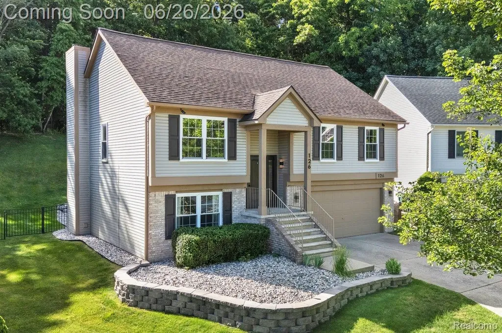 126 Eagle Ridge Road Orion Charter Township MI 48360