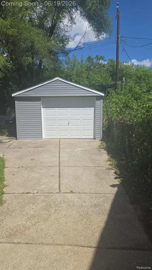 15072 Tracey Street Detroit City MI 48227