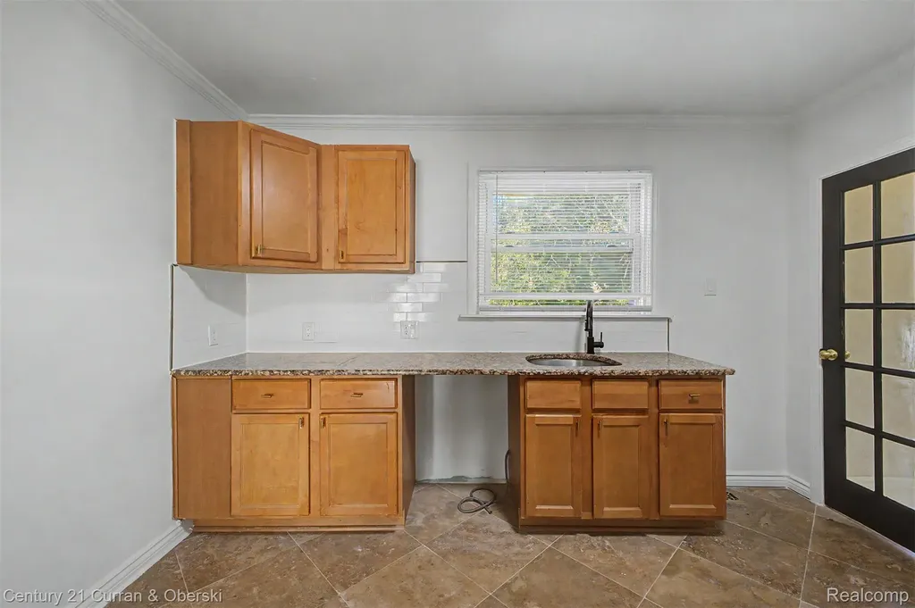 5191 Lonyo Street Detroit City MI 48210