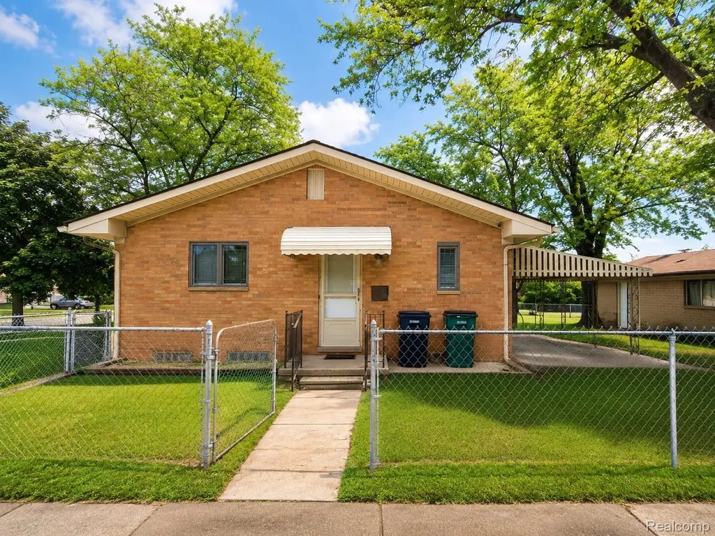 1641-1643 Fairview Avenue Royal Oak City MI 48073