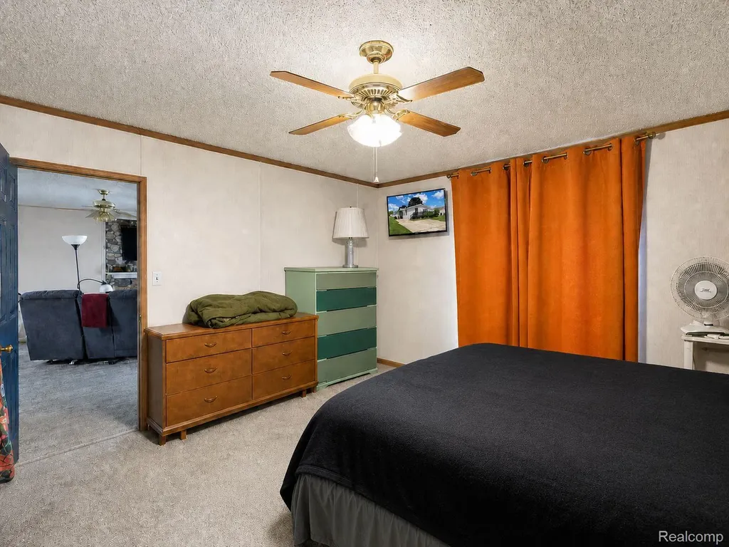 90 Menlo Park Drive Sumpter Township MI 48111