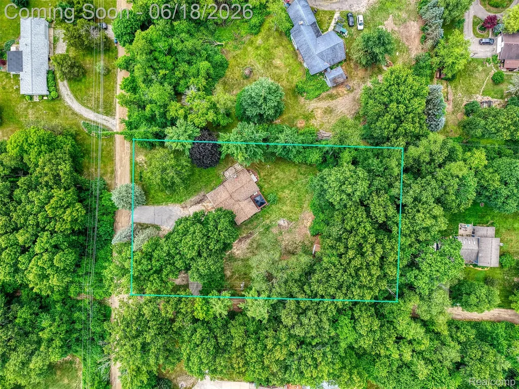 423 Sunset White Lake Charter Township MI 48383