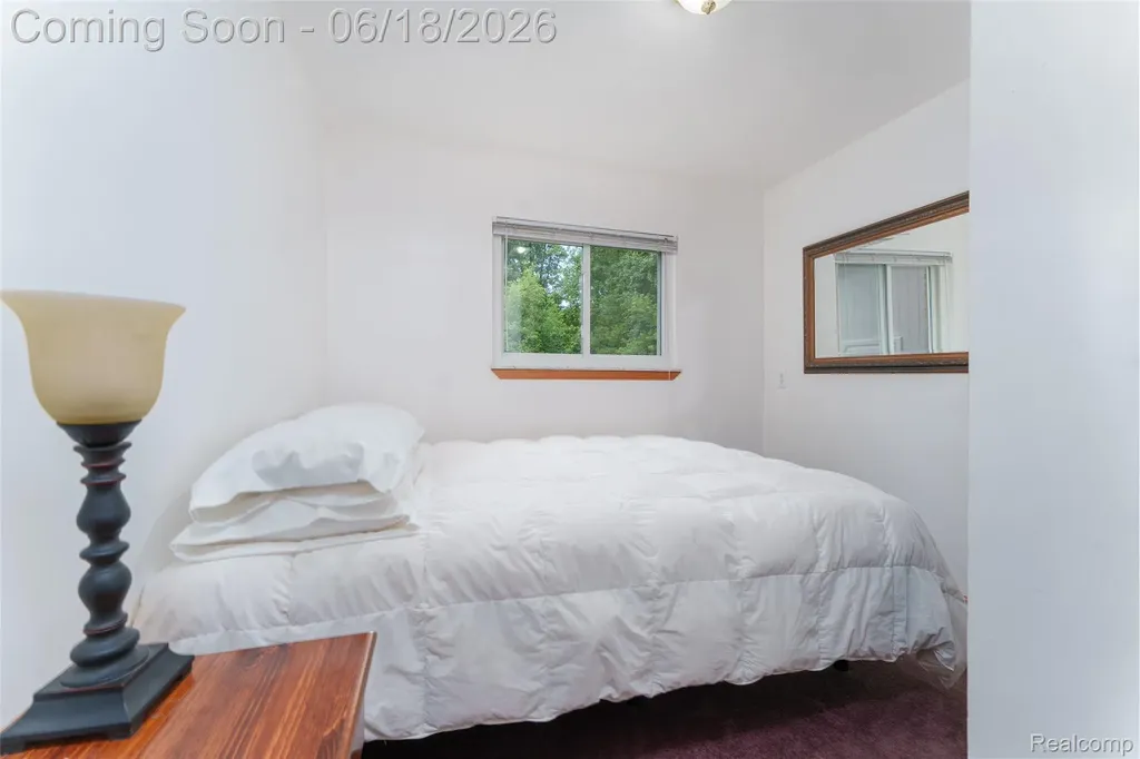 423 Sunset White Lake Charter Township MI 48383
