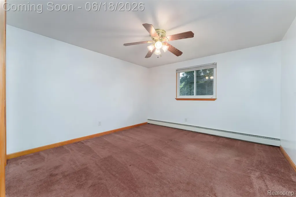 423 Sunset White Lake Charter Township MI 48383