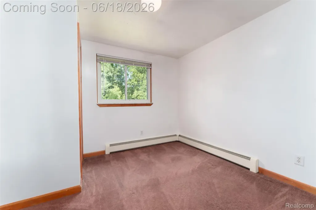 423 Sunset White Lake Charter Township MI 48383