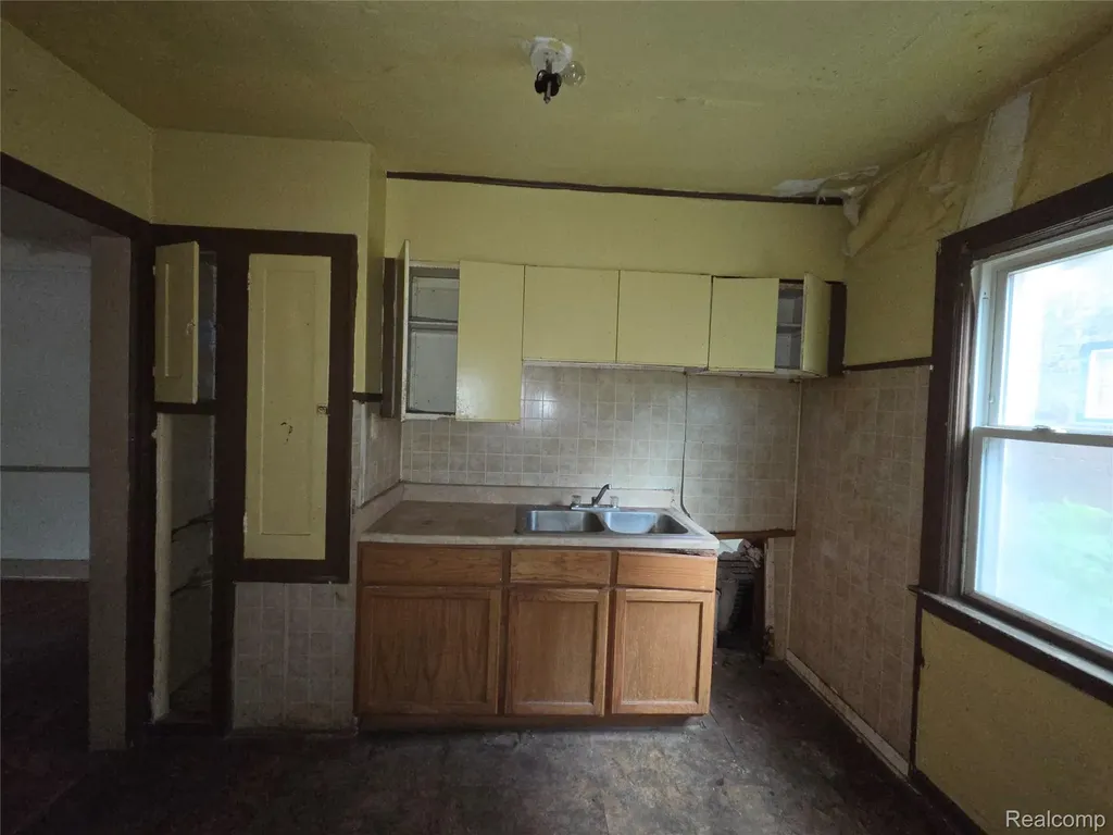 5310 Grayton Street Detroit City MI 48224