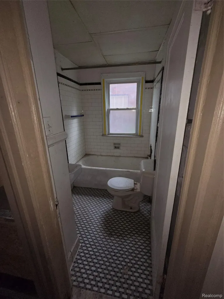 5310 Grayton Street Detroit City MI 48224